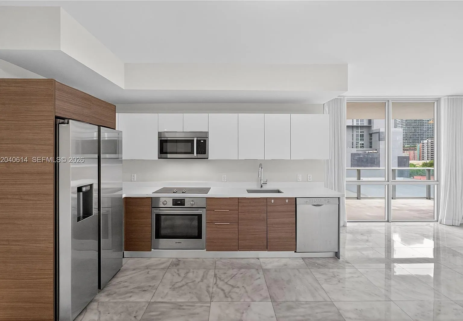 Brickell Ten Condo — Photo 3
