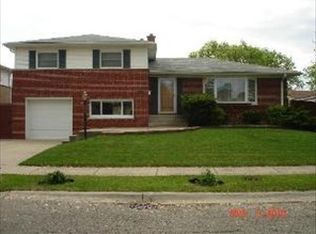 906 Norwood Ave, Melrose Park, IL 60160