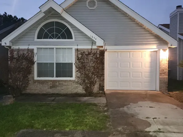 1854 Heartland Dr, Fort Walton Beach, FL 32547