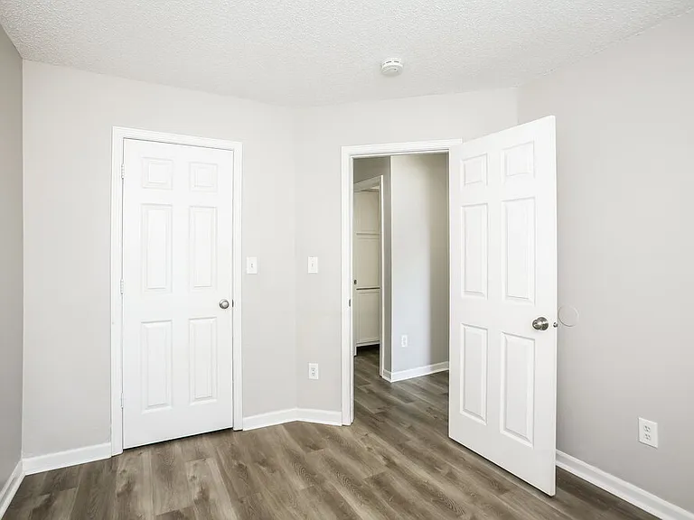 15341 Ten Point Dr — Photo 12