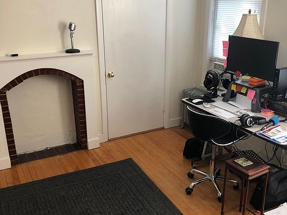 4th image of 28-30 Putnam St #2