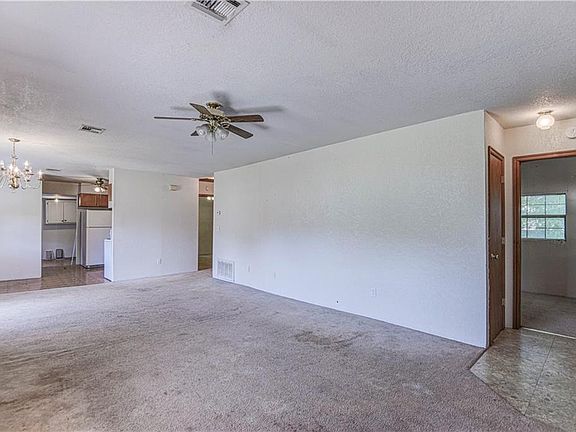 5th image of 1714 W Noble Ave