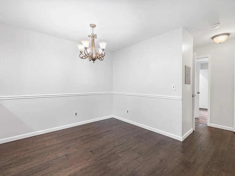30 Bolton Ct — Photo 9