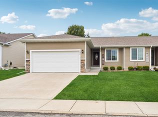 122 SE Sugarberry Ln, Pleasant Hill, IA 50327