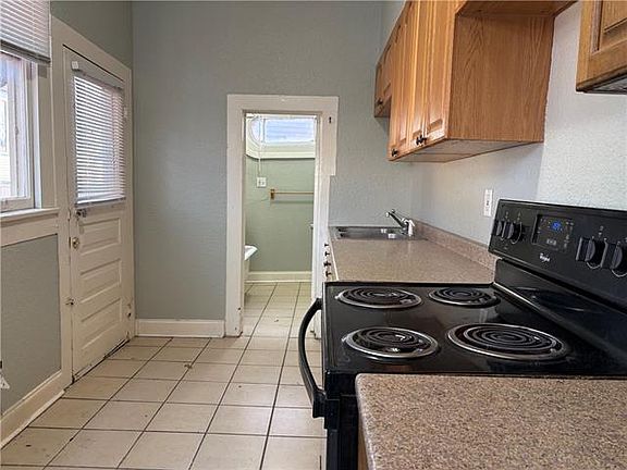 5th image of 816 N Carrollton Ave APT D