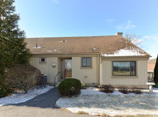 221 Heritage Vlg #B, Southbury, CT 06488