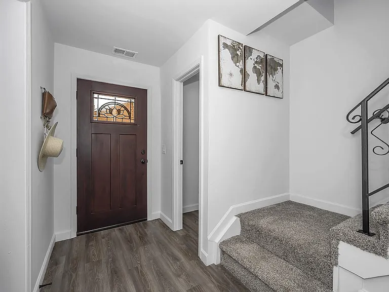 Galbraith Pointe Apartments and Townhomes — Photo 17