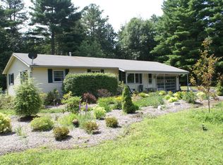 1 Cherokee Ln, Queensbury, NY 12804