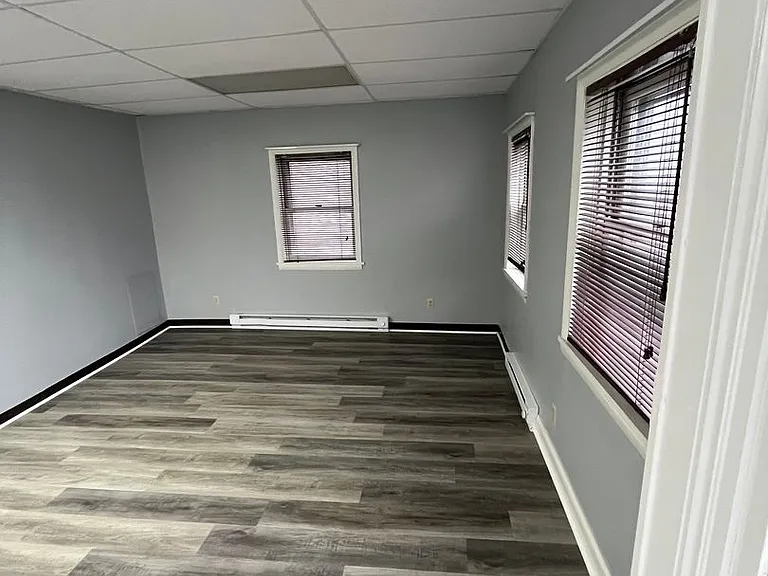 34 N Baltimore Ave — Photo 4