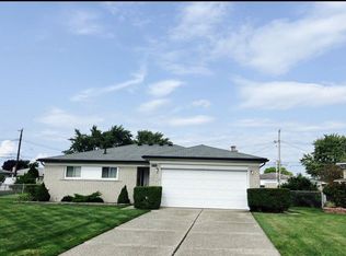 33766 Dyar Ct, Sterling Heights, MI 48310