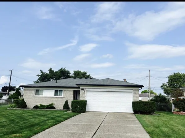 33766 Dyar Ct, Sterling Heights, MI 48310