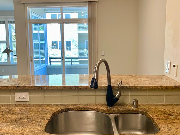 4th image of 10045 NE 1st St #421