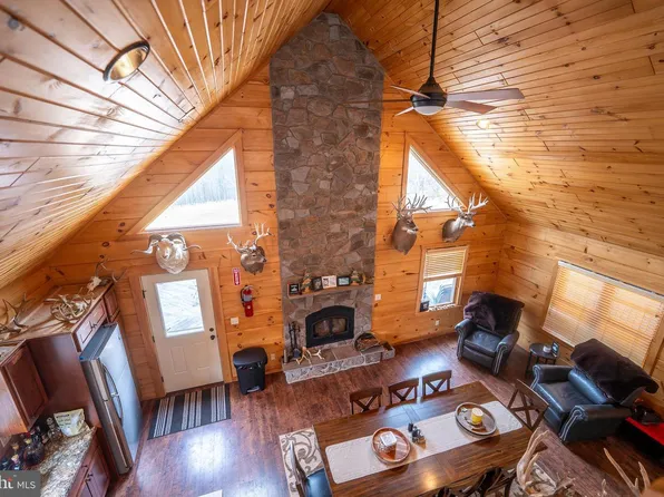 500 Lexington Dr, Romney, WV 26757