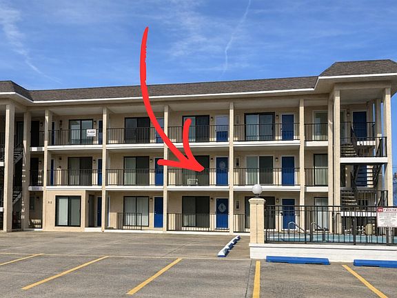 2nd image of 513 E 17th Ave #204
