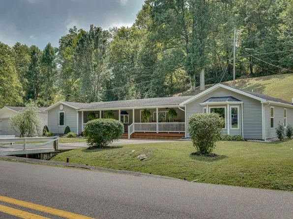 3399 Howells Mill Rd, Ona, WV 25545