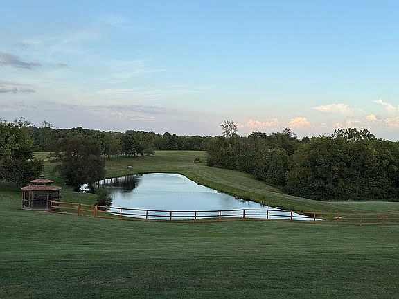 5th image of 2137 Callant Rd