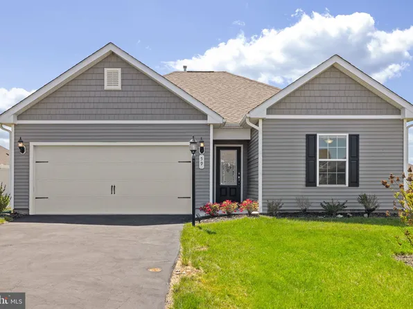 59 Cassatt Ln, Martinsburg, WV 25401