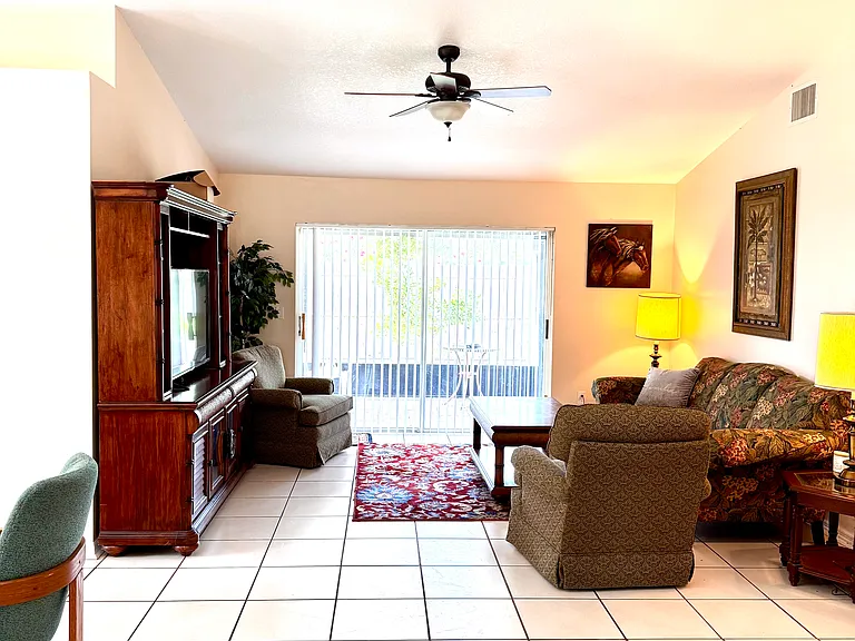 11223 Thicket Ct — Photo 17