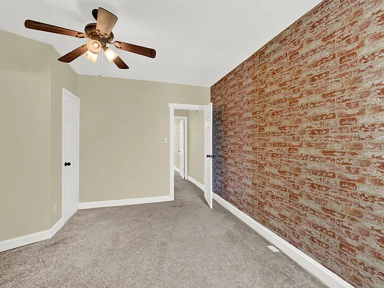 1230 S Charles St — Photo 13