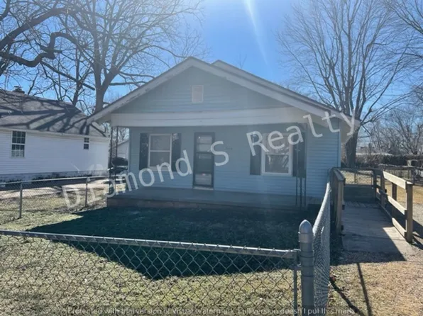 3028 W Walnut St, Springfield, MO 65802