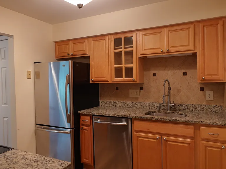 3001 N Dale Ct — Photo 7