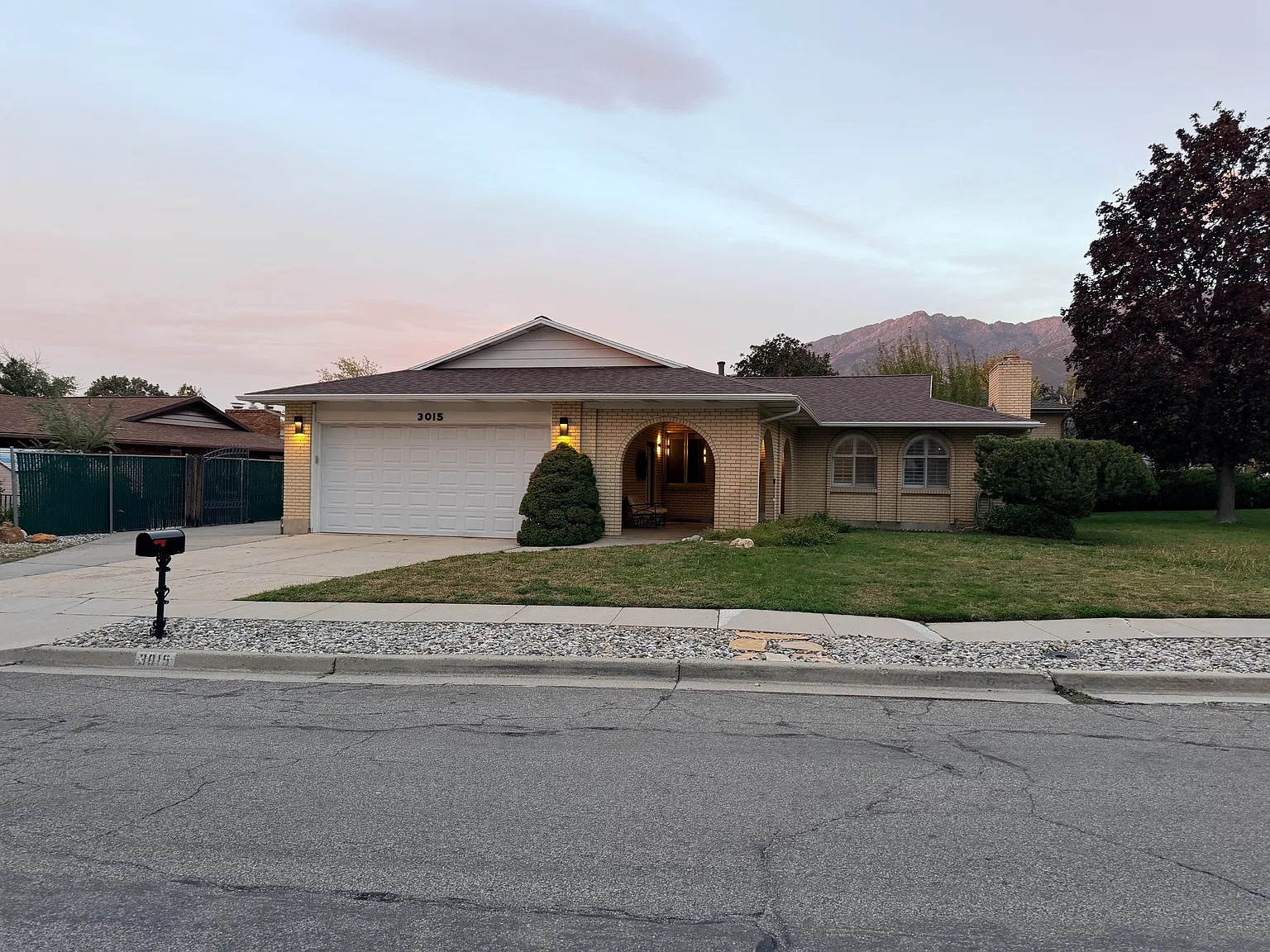 5 bed, 2.5 bath, 3198 sqft, $3,195 — Photo 1