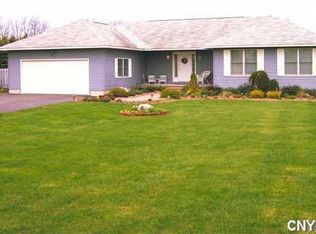 5581 Bennetts Corners Rd, Camillus, NY 13031