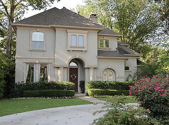 2nd image of 4413 Greenbrier Dr