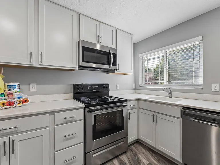 5505 NW Radial Hwy #15505 — Photo 13