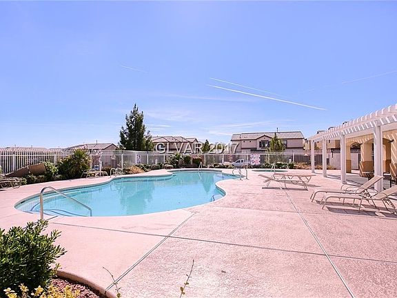 2nd image of 7857 Ellendale Ct