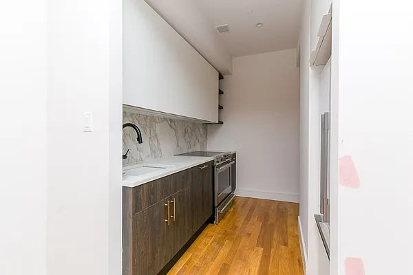 Rented by Nooklyn NYC LLC | media 83