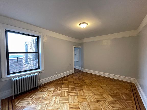 5th image of 321 Fairmount Ave APT 54