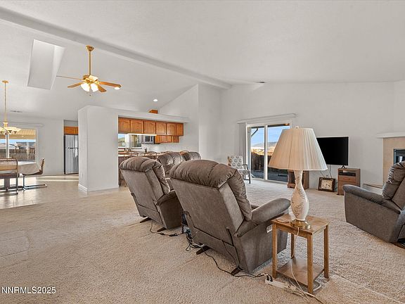 4th image of 211 Bridle Path Way