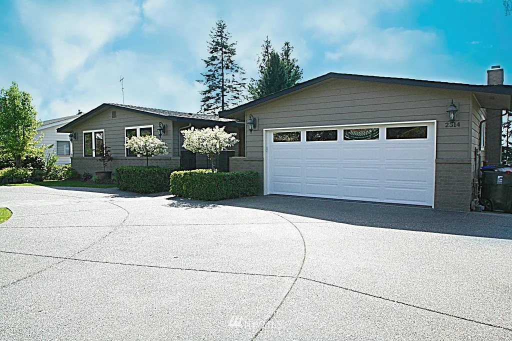 2314 N Fremont Street photo 1