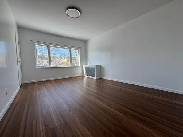 9117 78th St Floor 2, Woodhaven, NY 11421