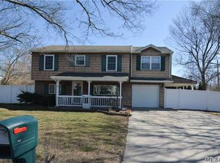 553 Jayne Blvd, Port Jefferson Station, NY 11776