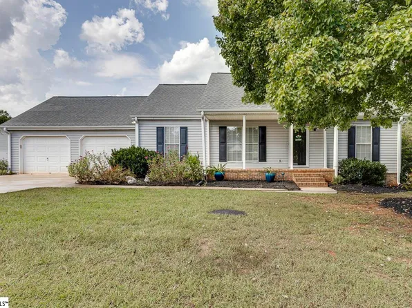 120 Robert Daniel Pl, Lyman, SC 29365