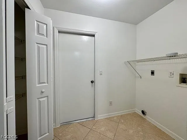 910 SW 3rd Ave — Photo 14