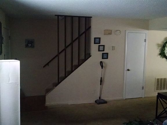 5th image of 51 Pine Creek Ct
