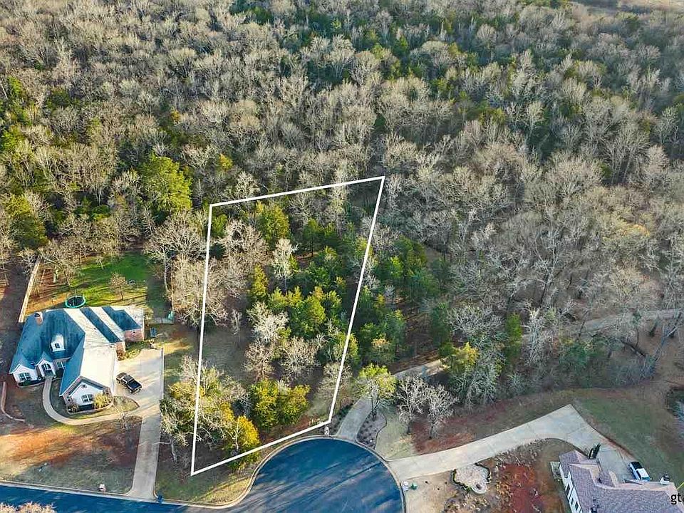 1st image of 130 Lake Lou Ella Dr