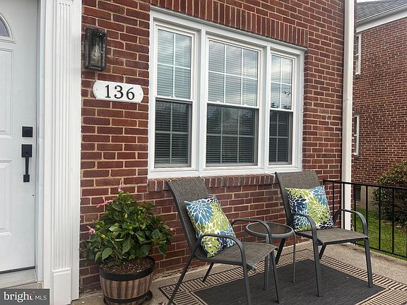 2nd image of 136 Dumbarton Rd
