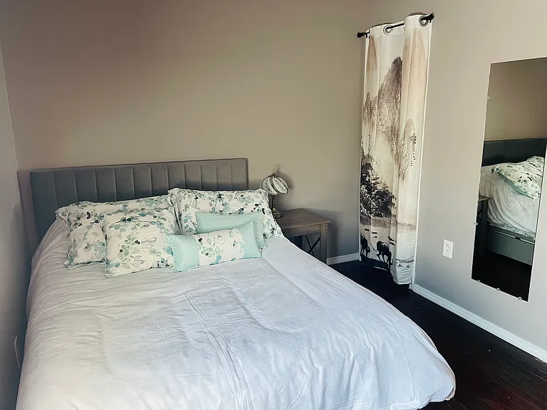 1136 Hilton Ave #2 — Photo 14