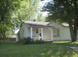 393 North St, Knightstown, IN 46148