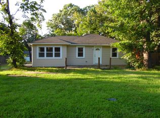 110 W 6th St, Howell, NJ 07731