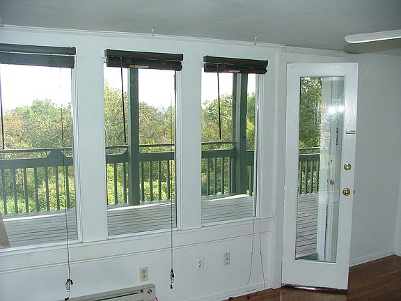 4th image of 398 E View Dr APT 5