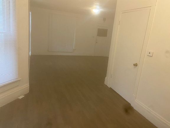 4th image of 708 State St APT A