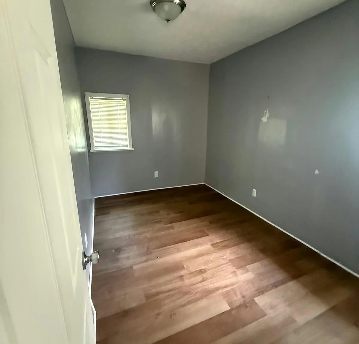 2 bed, 1000 sqft, $1,100 — Photo 3