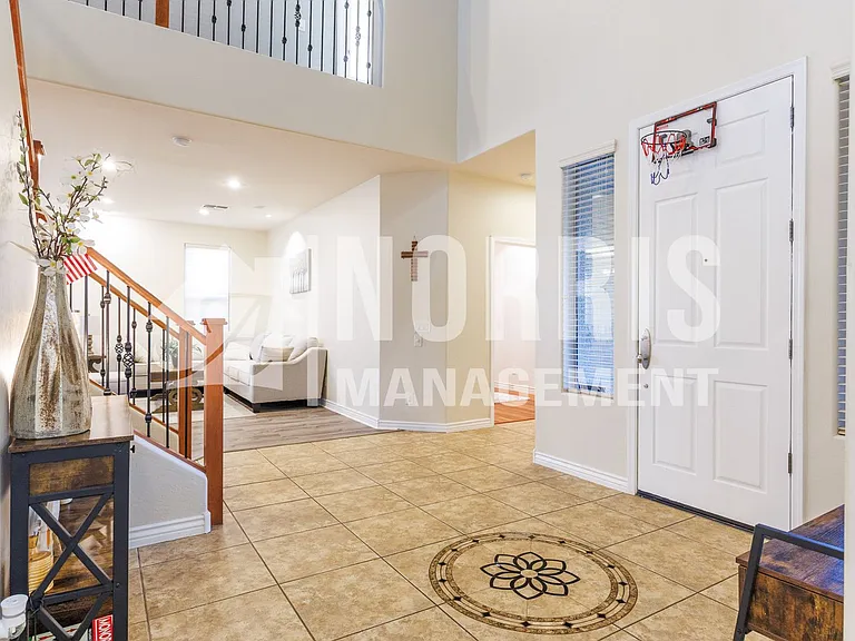 311 W Blue Lagoon Dr — Photo 8