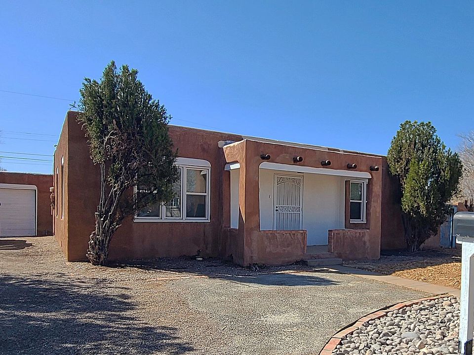 1st image of 1006-1008 San Lorenzo Ave NW