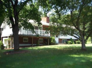 8 Dillon Ct, Wappingers Falls, NY 12590